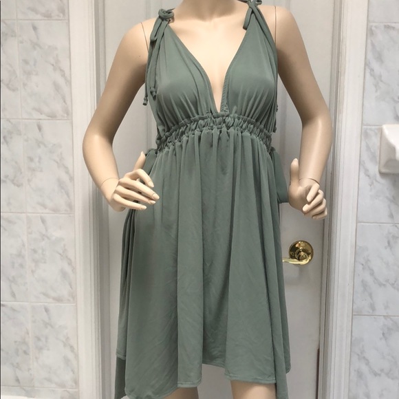 LAST 1! Sleeveless V-neck babydoll fit drape dress - Picture 4 of 8